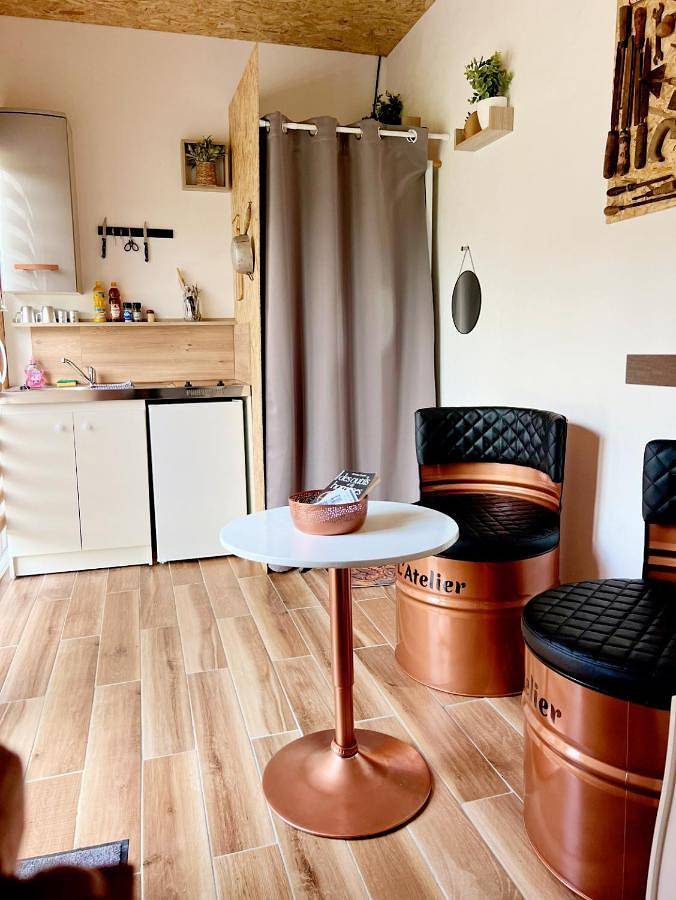 Gîte pour 2 personnes, avec vue et jardin à Festigny - 4