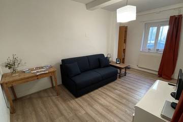 Gîte pour 4 Personnes dans Trévoux, Région de Bourg-en-Bresse, Photo 3