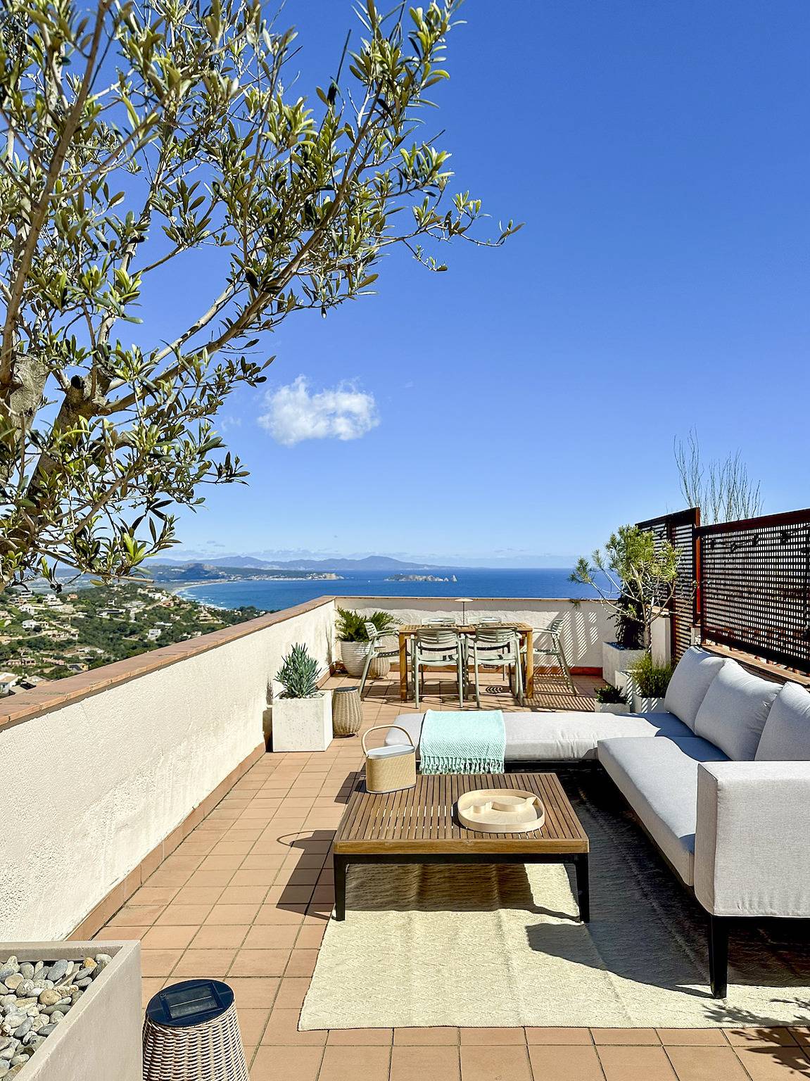 Appartamento intero, Begur Sunset,2 bedroom loft close to the center of Begur. With terrace and gorgeous sea views in Begur Centre, Begur