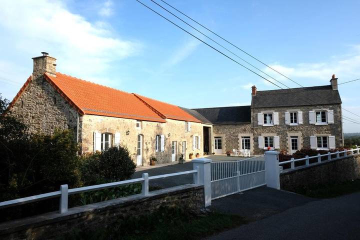Location de vacances pour 6 personnes, avec vue et jardin à Crasville - 3