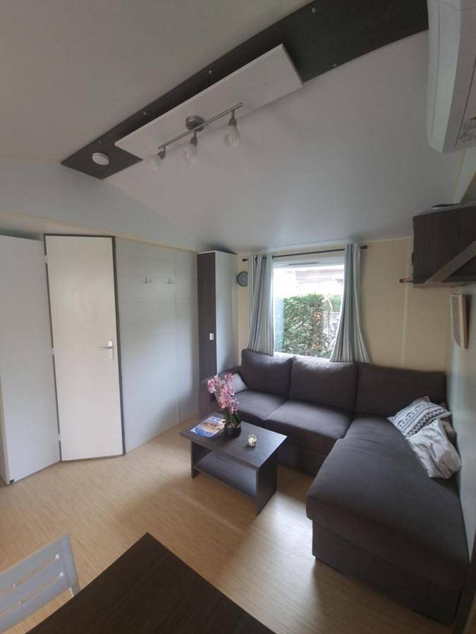 Charmant mobil-home, piscine, wifi, climatisé in La Bernerie-en-Retz, Côte de Jade