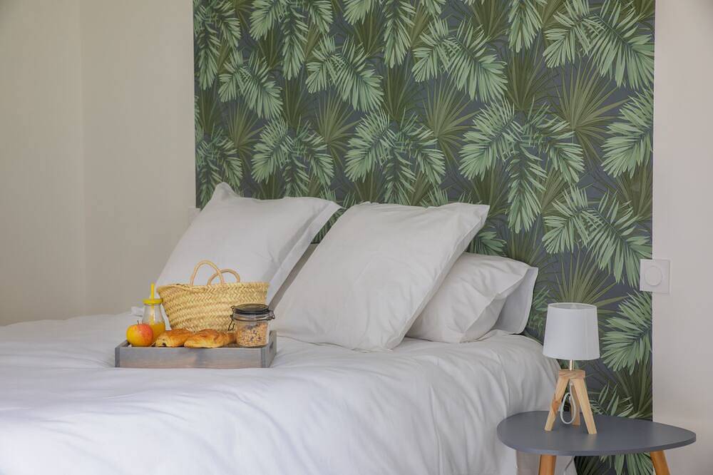 Apartamento entero, Lodge-Baño privado con ducha-Vista al Jardín in Bouchemaine, Valle del Loira