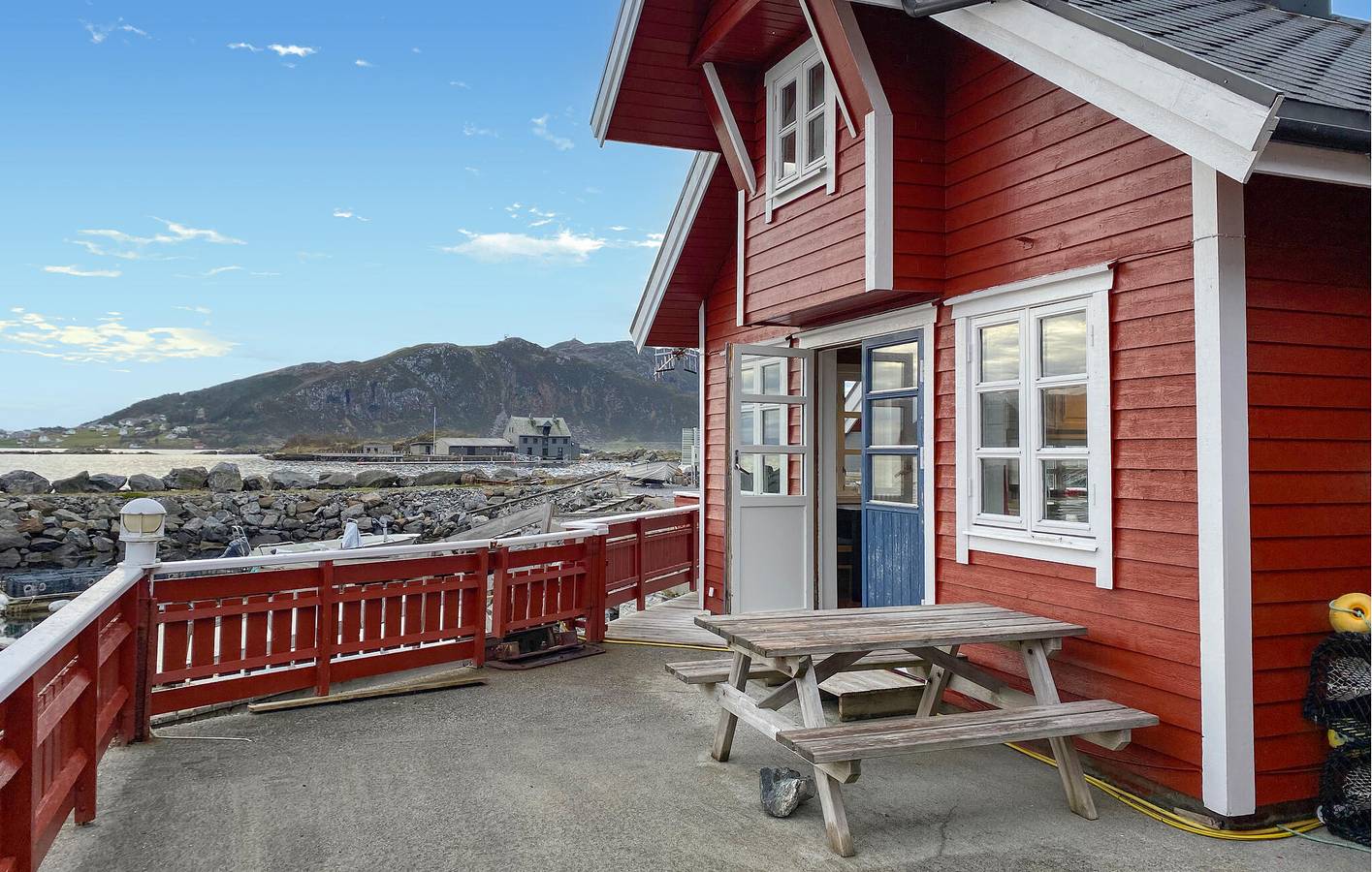 Ferienhaus für 6 Personen mit Ausblick in Herøy