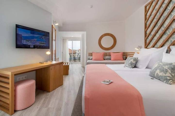 Hotel für 4 Personen - 1