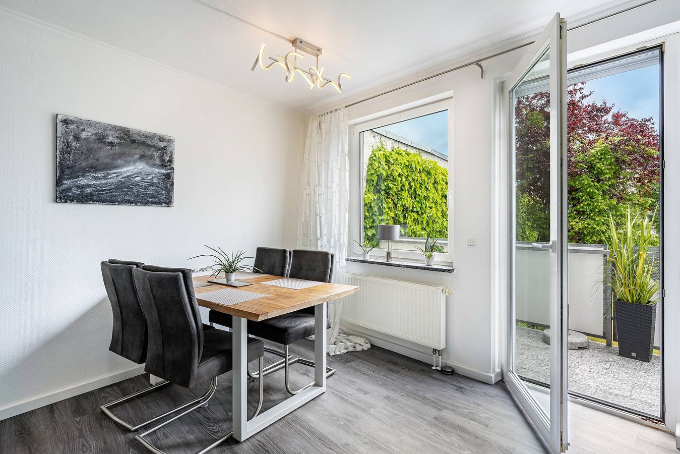 Ganze Wohnung, Traumhafte 3-Zimmer-Wohnung mit Balkon zentral in Kieler Förde, Kiel