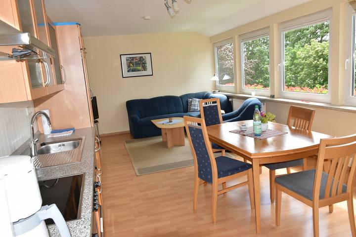Apartamento vacacional entero, Apartamento de vacaciones para 4 personas con terraza in Unterweser, Schwanewede