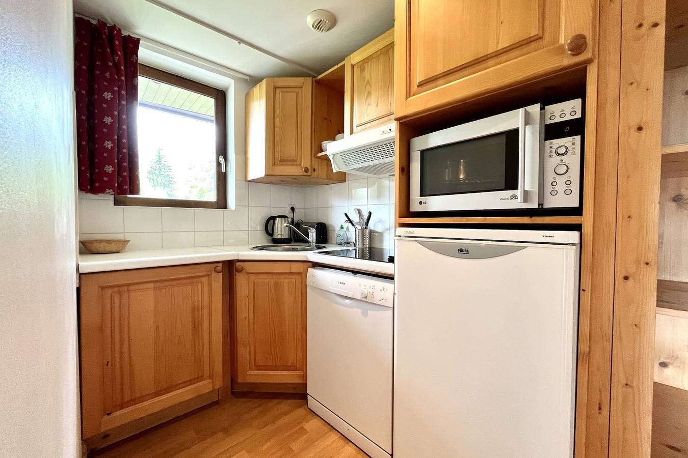 Apartamento entero, Bright 50 m² cocoon with balcony in Combloux. in Combloux, Pays du Mont-Blanc