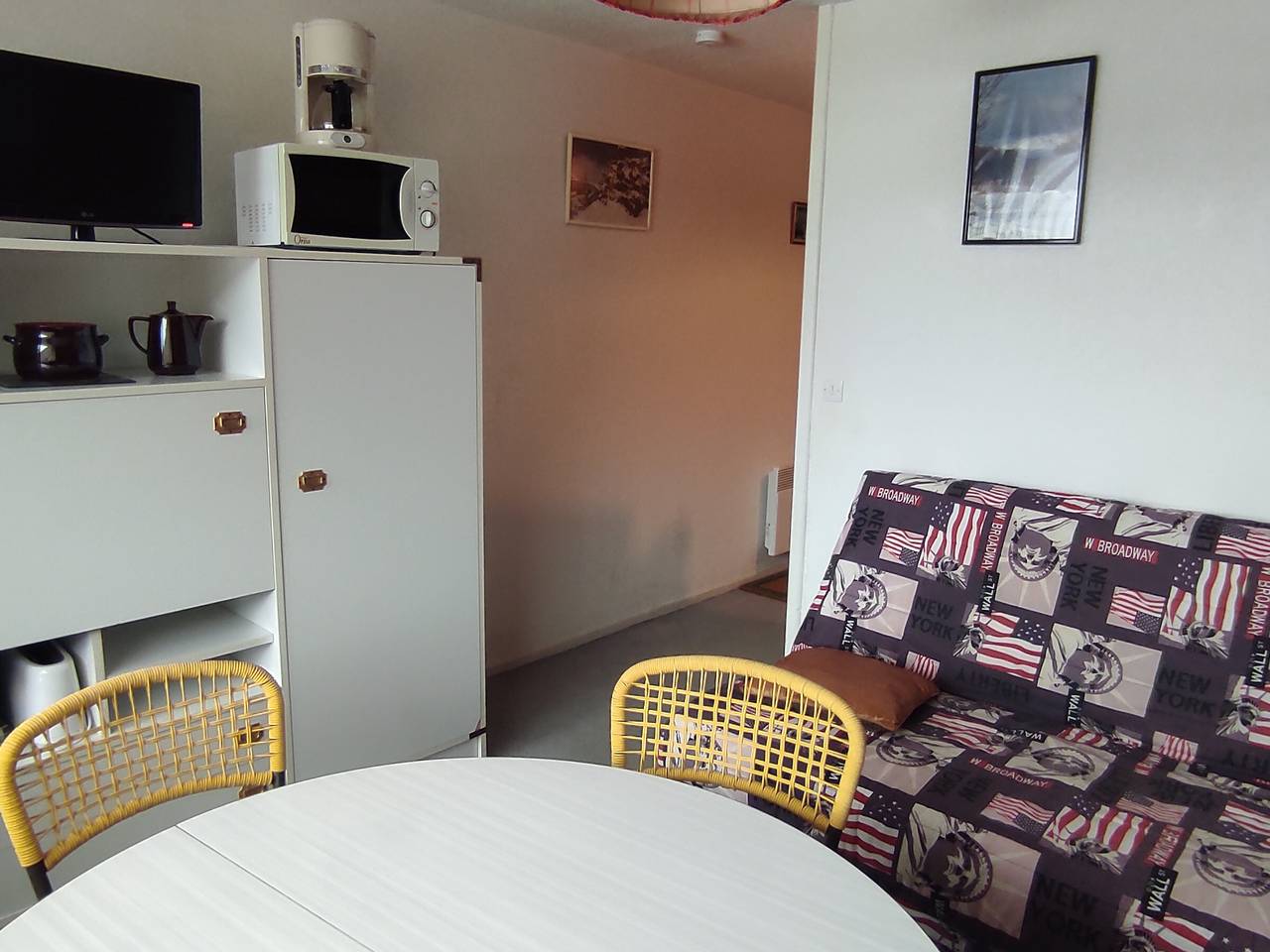 Chalet pour 4 Personnes dans Lac des Hermines, Besse-et-Saint-Anastaise