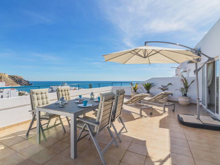 Holiday rental for 4 people, with terrace and garden in Algarve