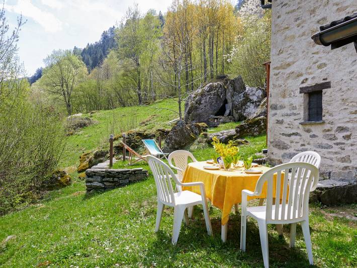 Ferienhaus für 4 Personen, mit Ausblick und Terrasse sowie Garten im Tessin - 4