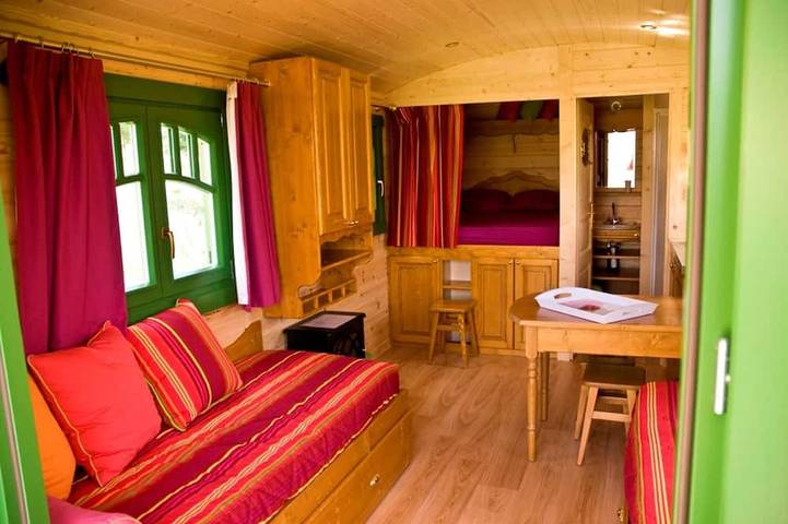 Gîte pour 2 personnes, avec piscine ainsi que jardin et terrasse à Roquecor - 2