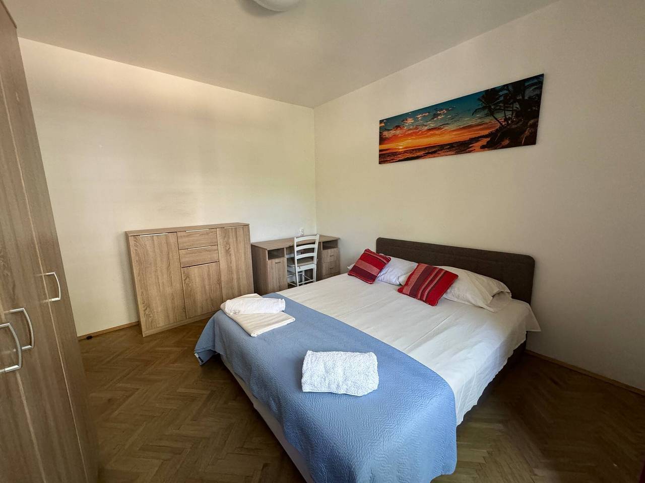 Hel leilighet, Large 3Br apartment in the center & sand beach 5Bd in Bačvice, Split