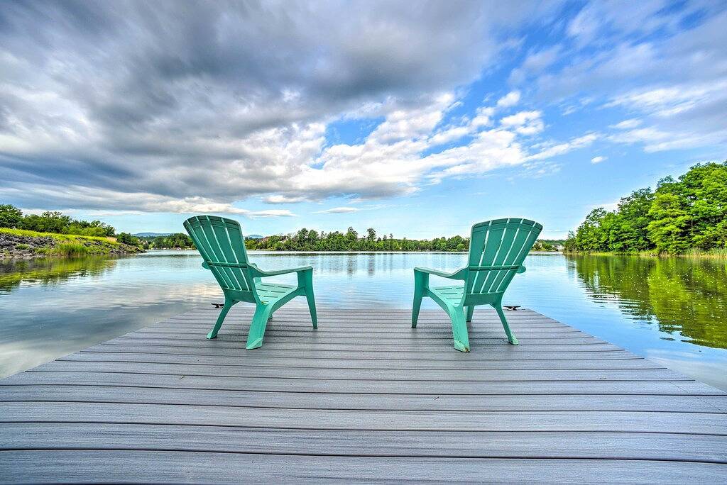 Hot Tub: Secluded Hideaway on Sleepy Hollow Lake in Athens (NY), Greene County (NY)