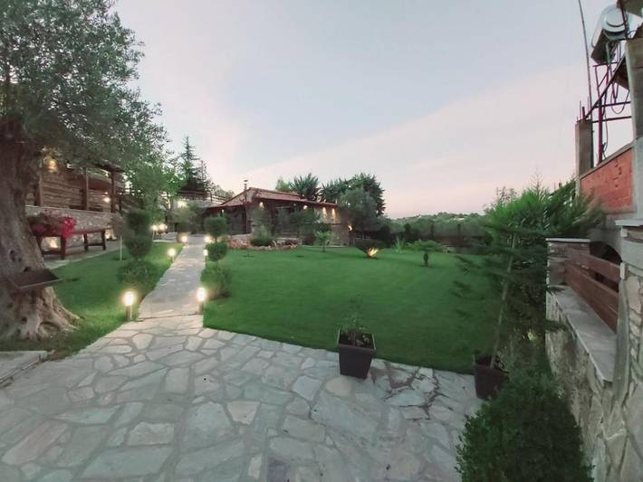 Gîte pour 5 personnes, avec jardin et terrasse, animaux acceptés dans Ormos Panagias - 4