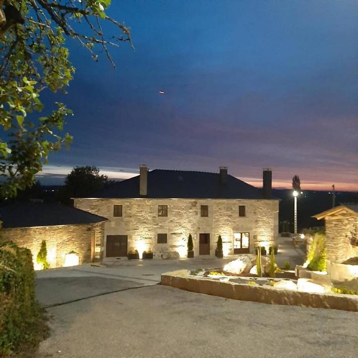 Casa rural para 2 personas, con Balcón y Terraza además de Jardín y Vistas en Provincia de Lugo