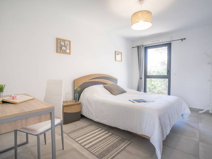 Gîte pour 3 personnes, avec Terrasse et Jardin dans Saint-Aygulf - 4