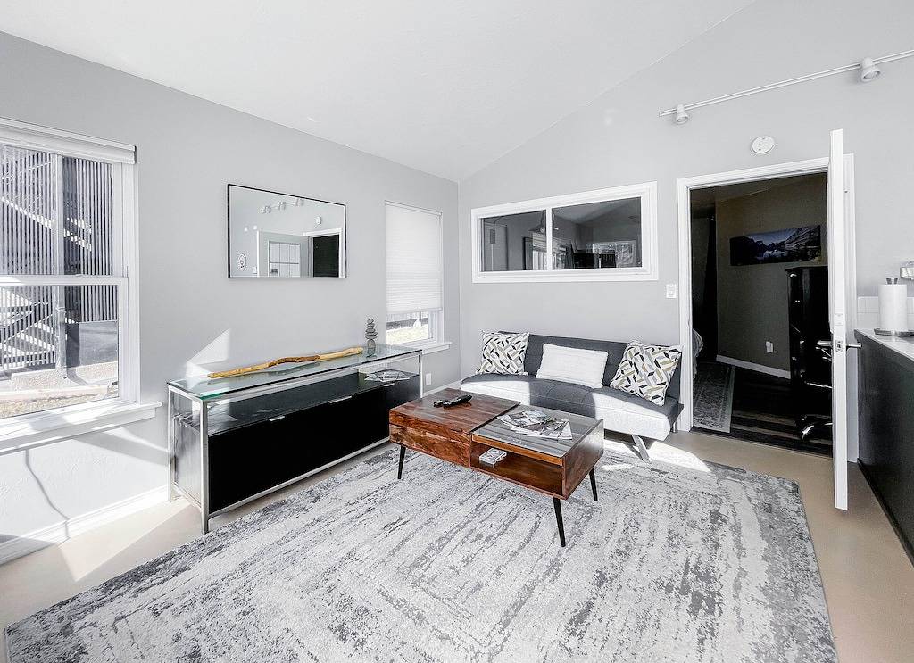 Ganze Wohnung, Bright 1Br in Historic Home Walk to Um & Downtown Mid-Term Stays Allowed in Missoula, Lolo Nationalwald