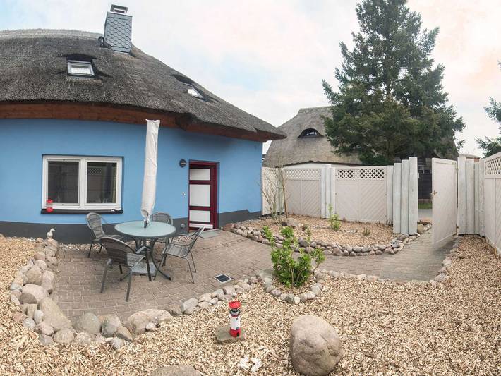 Ferienhaus für 4 Personen, mit Terrasse und Garten in Körkwitz