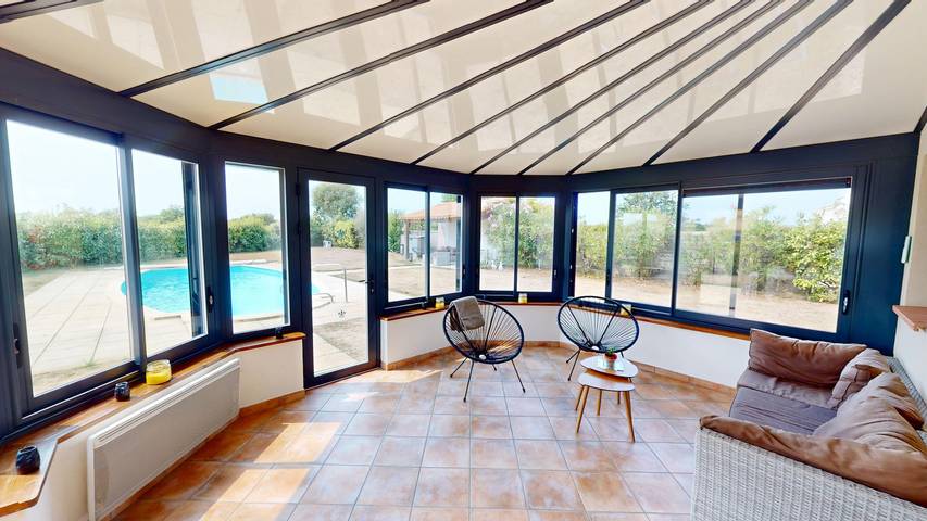 Location de vacances pour 8 personnes, avec terrasse et jardin à L'Aiguillon-sur-Vie - 4