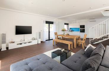 Villa for 10 People in Trogir, Ciovo, Photo 2