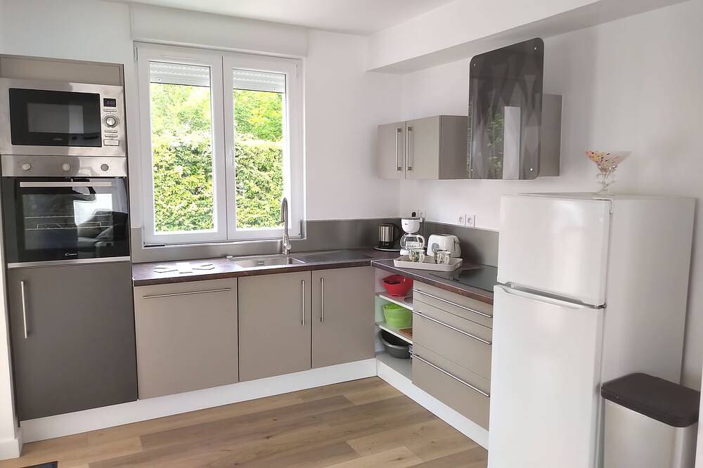 Appartement entier, Magnifique et très spacieux F2 à Caen secteur Venoix in Bretteville-sur-Odon, Région de Caen