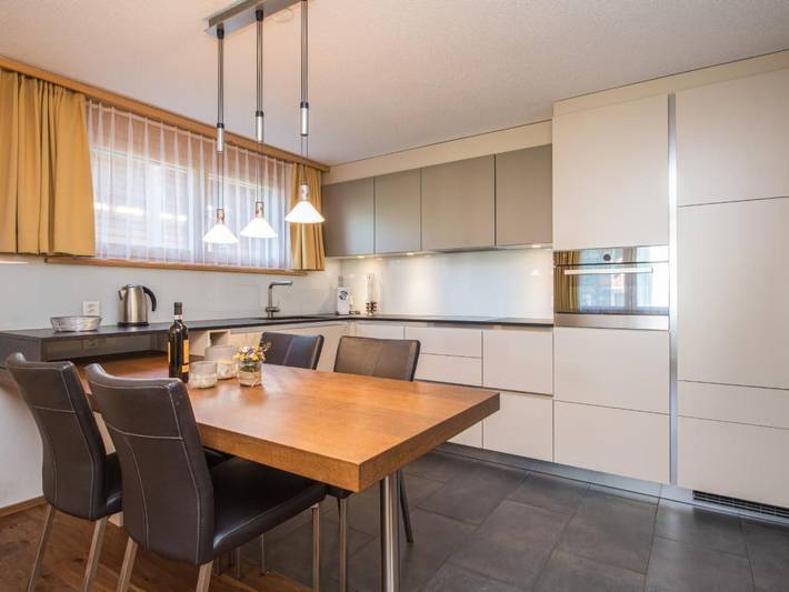 Chalet voor 4 personen, with Balkon and Tuin as well as Uitzicht in Zermatt