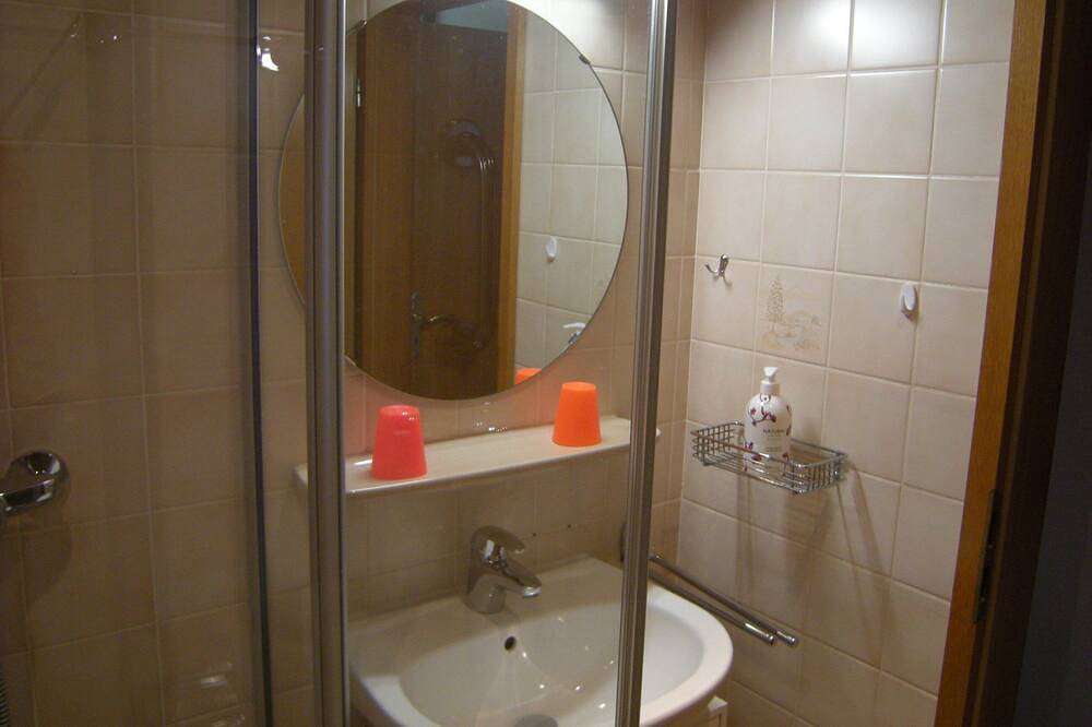 Bungalow 31 am Waldrand in der Ferienanlage Rhön Residence mit 1 Schlafzimmer. in Künzell, Rhön-Hessen