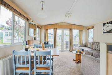 Bungalow for 6 People in Rodney Stoke, Somerset, Photo 2