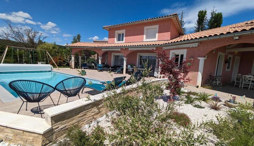 Chambre d’hôte pour 2 personnes, avec jardin ainsi que vue et piscine dans Hautes-Alpe - 3