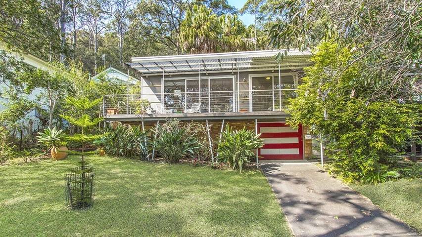 Holiday home for 4 people, with garden and balcony in Pearl Beach
