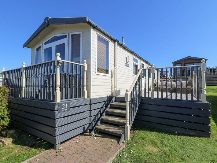 Caravan for 6 people, with Garden and Pool in Cardigan Bay