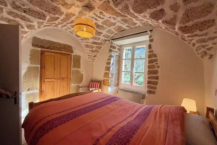 Location de vacances pour 6 personnes, avec jardin à Chanac - 2