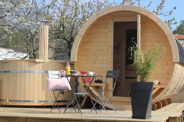 Chambre d’hôte pour 2 personnes, avec jacuzzi et jardin dans Sèvremont