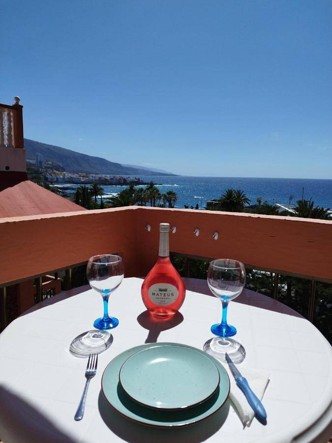 Gîte pour 2 personnes, avec piscine ainsi que vue et balcon à Puerto de la Cruz - 4