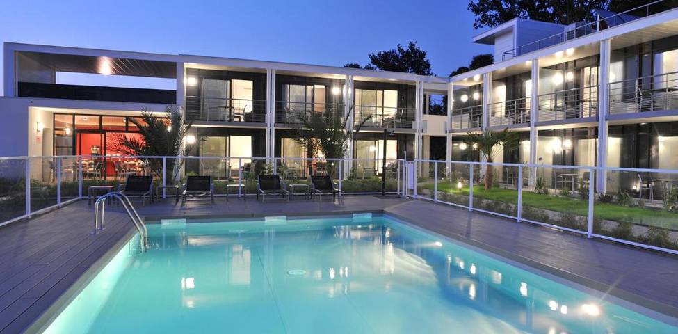 Hôtel pour 2 personnes, avec Balcon et Terrasse ainsi que Jardin et Piscine