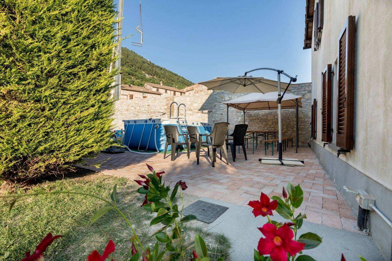 Appartamento intero, Borgo S.Lucia-Apt centrale con parcheggio-giardino in Gubbio, Umbria