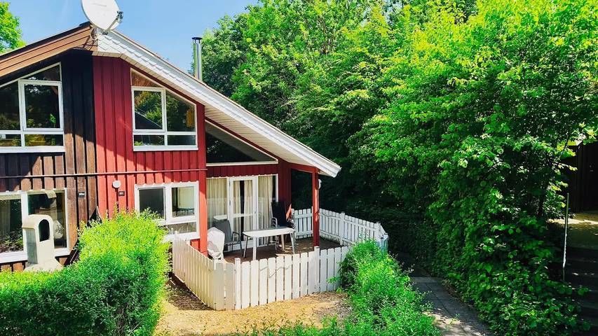 Ferienhaus für 5 Personen, mit Terrasse und Sauna sowie Garten im Weserbergland - 2