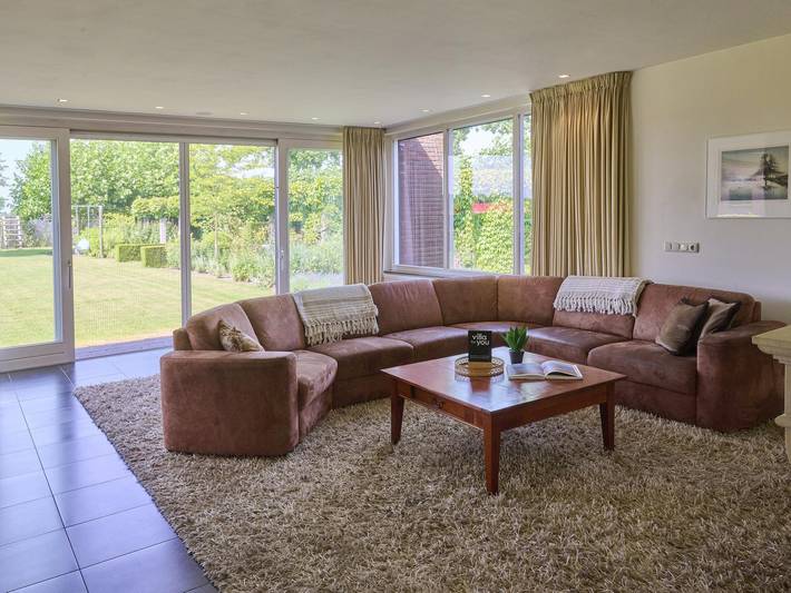 Freistehendes Haus mit großem Garten und Hot Tub in Nederweert, Nationalpark De Groote Peel