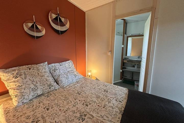 Charmantes klimatisiertes Chalet mit Pool für 6 Personen ideal, 8 möglich in Ruoms, Ardèche