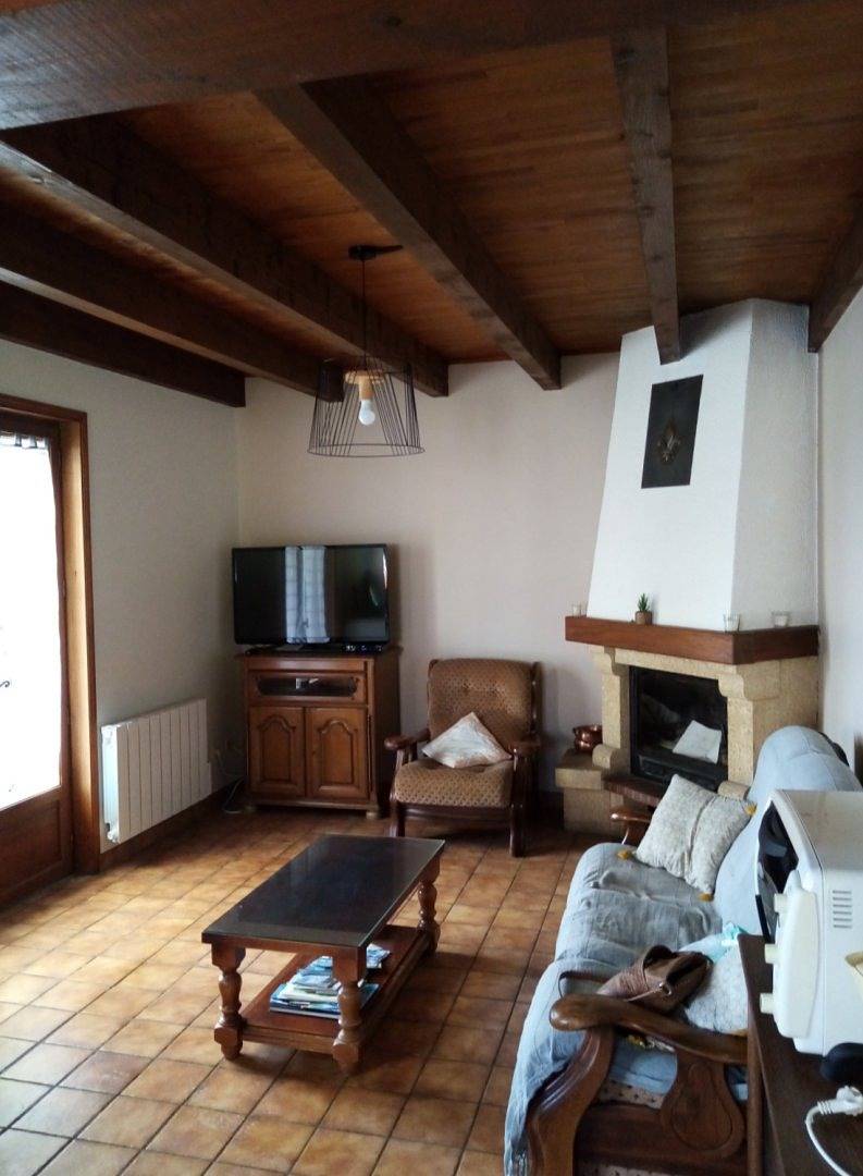 Gîte douillet avec parking et TV près des remontées mécaniques - 1km in Les Estables, Parc naturel régional des Monts d'Ardèche