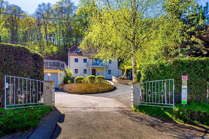 Ferienhaus für 11 Personen, mit Garten und Sauna sowie Ausblick in Pirna