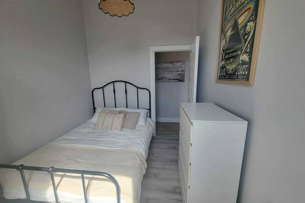 Apartamento inteiro, Top Location - Newly Refurbed 2Bd, Sleeps 6 W/Loft in Cork, Condado de Cork