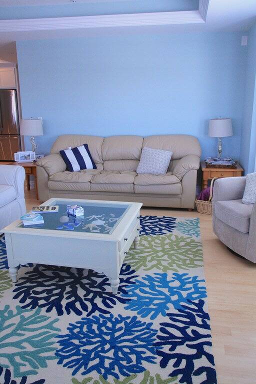 Ganze Wohnung, Ein wunderschönes neues Abo in der Innenstadt von Watch Hill mit Blick auf das Meer und die Bucht. in Watch Hill, Washington County (RI)