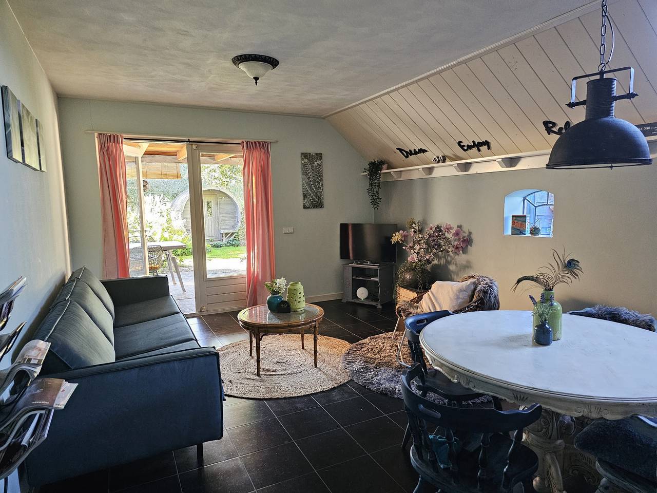 Luxuriöses Wellnesshaus mit Außen Spa und Sauna auf einem idyllischen Anwesen in Drenthe in Nationalpark Dwingelderveld