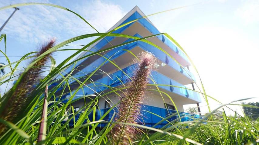 Apartament wakacyjny dla 4 osób, z balkon i widok na jezioro oraz widok w Boszkowo