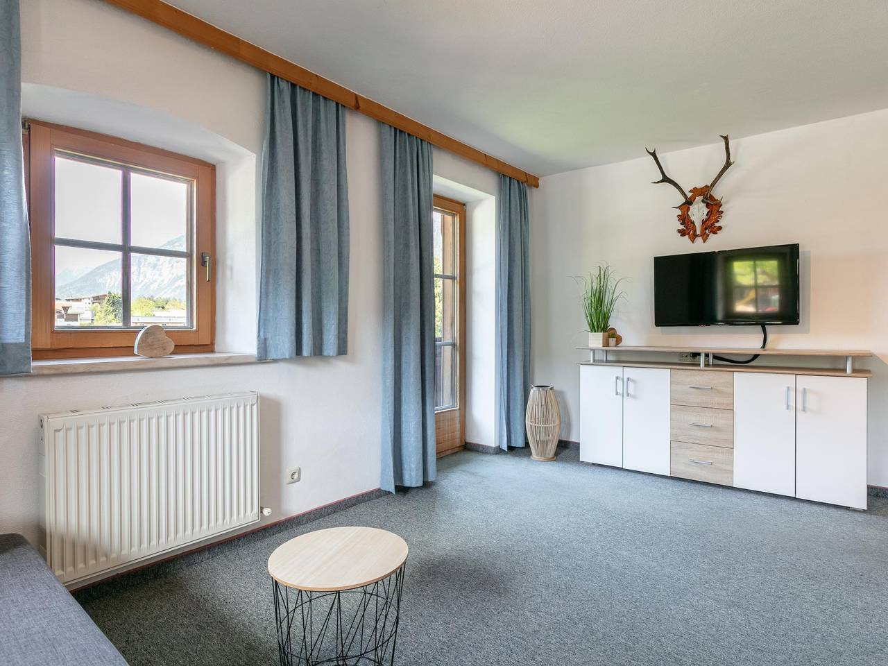 Ganze Wohnung, Schönes Appartement, nur 80 m zum Skibus in Reith im Alpbachtal, Kitzbüheler Alpen