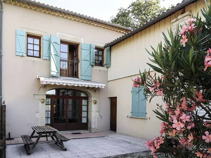 Location de vacances pour 5 personnes, avec terrasse à Grillon