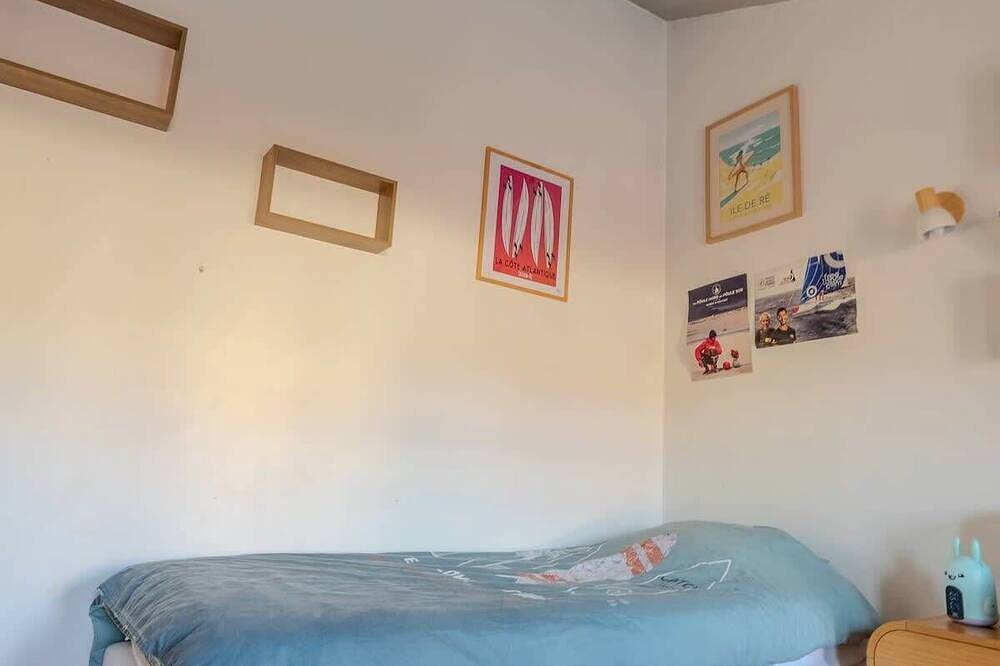 Enari House Summary: in Périgny, La Rochelle region