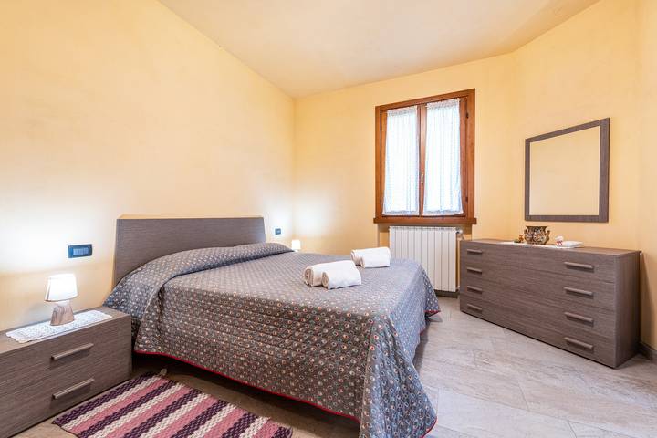 Ganze Wohnung, Ferienwohnung 'Casa Caterina' mit Seeblick, Garten und Wlan in Marone, Gemeinde Marone