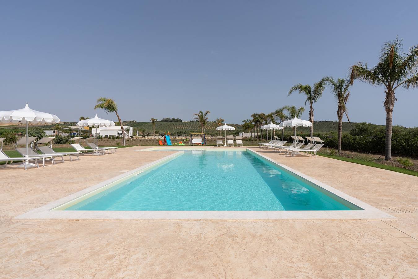 Casa de vacaciones 'Villa Gioberta, Fiori' con piscina compartida, Wi-Fi y aire acondicionado in Contrada Fiori, Menfi